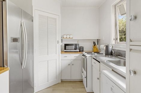 Photo of property in 17 Richmond Avenue, Richmond Heights, Taupo, 3330