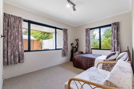 Photo of property in 116 Wood Bay Road, Titirangi, Auckland, 0604