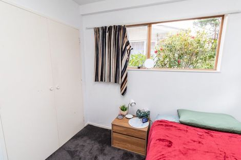 Photo of property in 1 Paddington Grove, Karori, Wellington, 6012