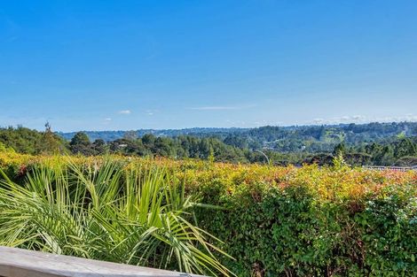 Photo of property in 2 Viridian Lane, Greenhithe, Auckland, 0632