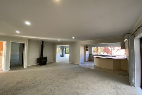 Photo of property in 24 Luckens Road, West Harbour, Auckland, 0618