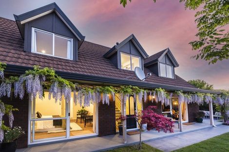 Photo of property in 23 Cherrywood Place, Redwood, Christchurch, 8051