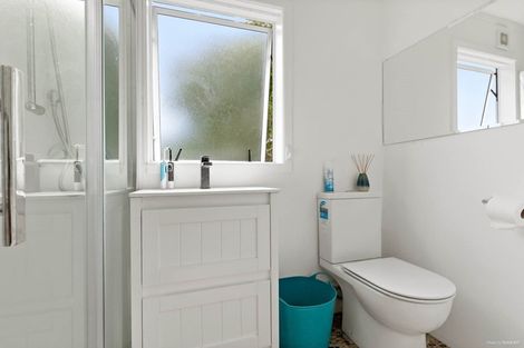 Photo of property in 808 East Coast Road, Oteha, Auckland, 0630