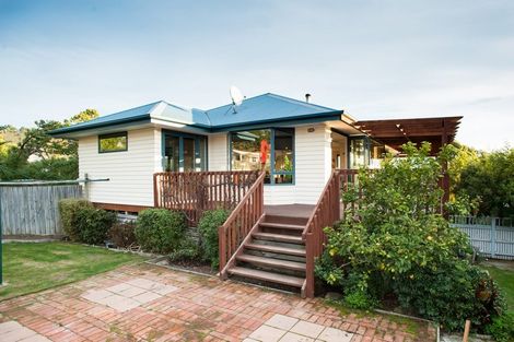 Photo of property in 5 James Drive, Diamond Harbour, Lyttelton, 8971