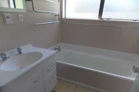 Photo of property in 66 Percy Dyett Drive, Karori, Wellington, 6012