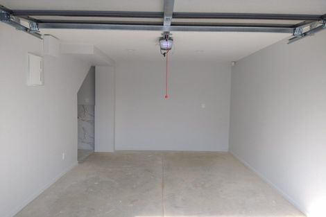 Photo of property in 10a Kelkirk Street, Kelston, Auckland, 0602