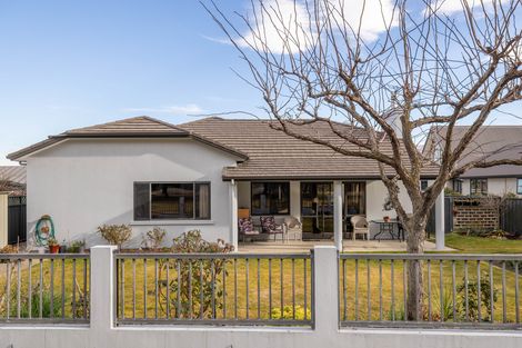Photo of property in 6 Spruce Close, Alexandra, 9320
