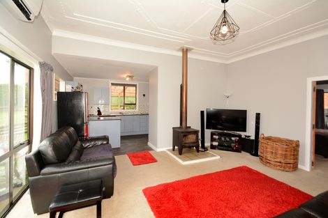 Photo of property in 2a Neill Street, Green Island, Dunedin, 9018