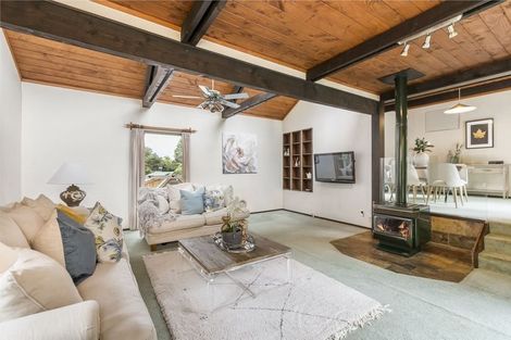 Photo of property in 72 Park Hill Road, Birkenhead, Auckland, 0626