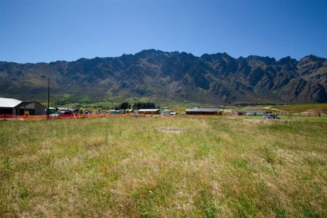 Photo of property in 27 Shepherd Road, Jacks Point, Queenstown, 9371