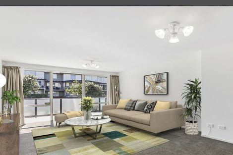 Photo of property in 5 Opito Way, East Tamaki, Auckland, 2013