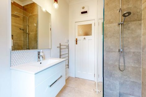 Photo of property in 6 Espin Crescent, Karori, Wellington, 6012