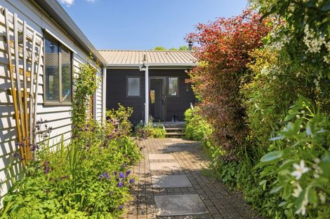 Photo of property in 39b Aquarius Drive, Kawaha Point, Rotorua, 3010