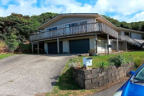 Photo of property in 7 Hibiscus Grove, Maungaraki, Lower Hutt, 5010