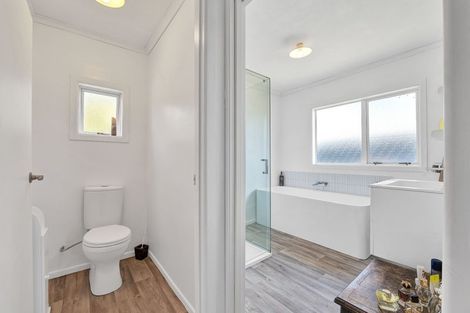 Photo of property in 282 Warea Road, Warea, New Plymouth, 4381