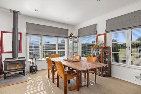 Photo of property in 28 Oxford Street, Martinborough, 5711