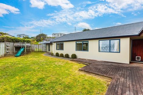 Photo of property in 92 Navigation Drive, Whitby, Porirua, 5024