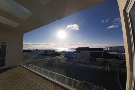 Photo of property in 4 Hamblyn Street, Strandon, New Plymouth, 4312