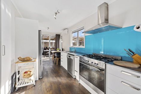 Photo of property in 16 Owhiti Street, Titahi Bay, Porirua, 5022