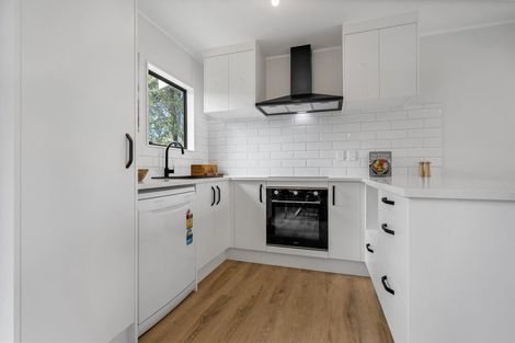 Photo of property in 2/17 Kent Road, Manurewa, Auckland, 2102