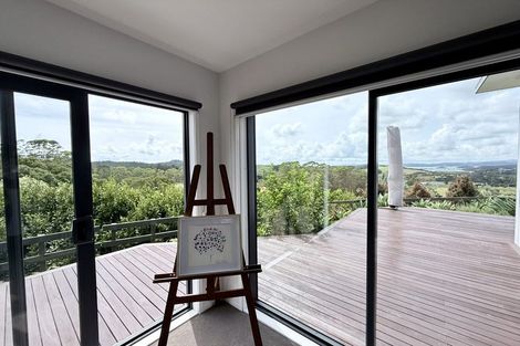 Photo of property in 157 Tui Glen Road, Haruru, 0204