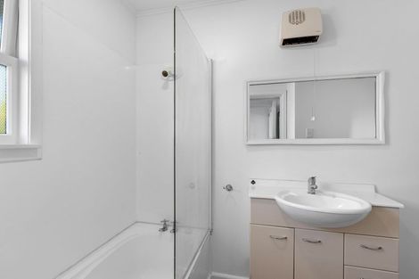 Photo of property in 15 Wingate Street, Redwood, Christchurch, 8051