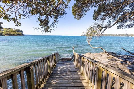 Photo of property in 4/9a Melandra Road, Stanmore Bay, Whangaparaoa, 0932