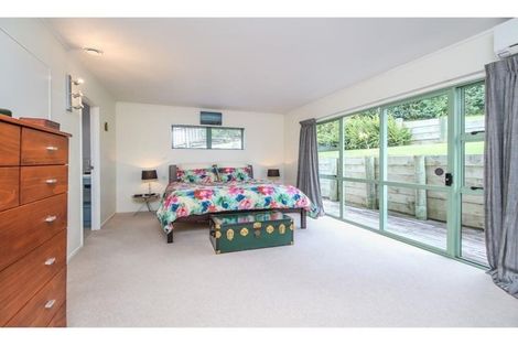 Photo of property in 11 Halder Place, Torbay, Auckland, 0632