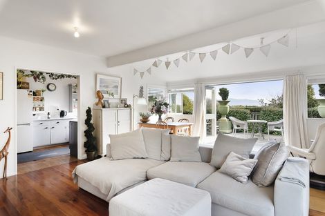 Photo of property in 22 Huia Street, Waikanae, 5036