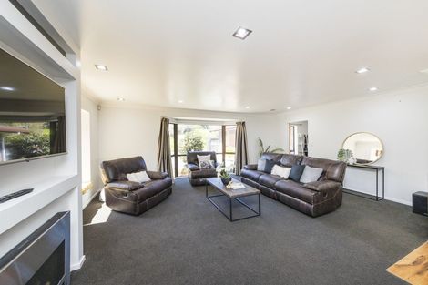 Photo of property in 98 Gillespies Line, Cloverlea, Palmerston North, 4412
