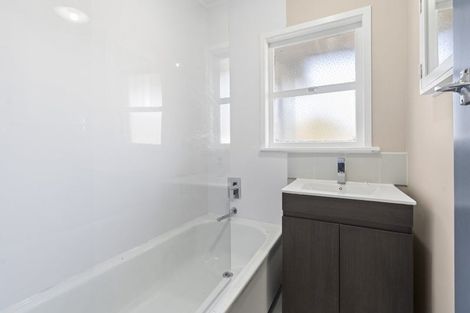 Photo of property in 3/23 Evelyn Place, Hillcrest, Auckland, 0627