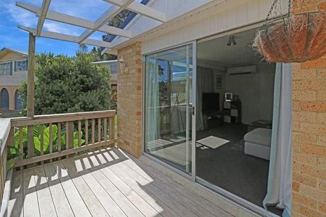 Photo of property in 1/11 Lowry Crescent, Stokes Valley, Lower Hutt, 5019