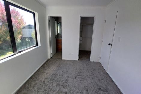 Photo of property in 130 Solar Road, Glen Eden, Auckland, 0602
