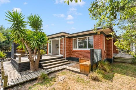 Photo of property in 12 Cambridge Road, Martinborough, 5711