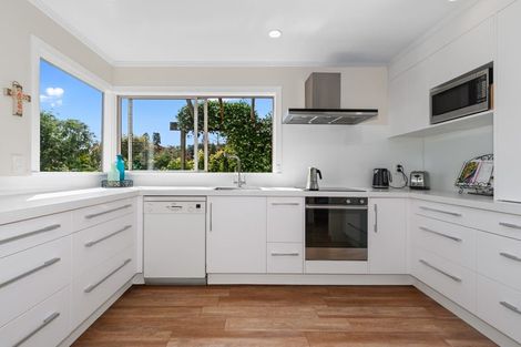 Photo of property in 12 Waikareao Way, Brookfield, Tauranga, 3110