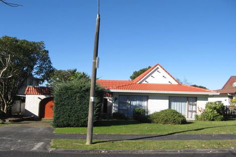 Photo of property in 3 Prestwick Place, Wattle Downs, Auckland, 2103