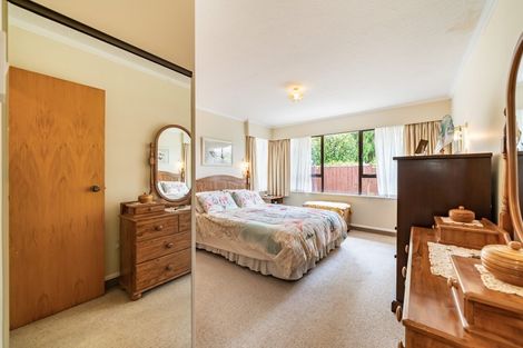 Photo of property in 1a Oak Street, Ebdentown, Upper Hutt, 5018