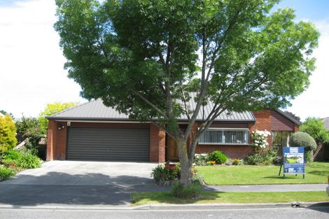 Photo of property in 48 Apsley Drive Avonhead Christchurch City