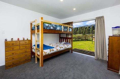 Photo of property in 82 Parkes Line Road, Maymorn, Upper Hutt, 5018