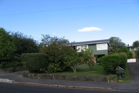 Photo of property in 2/42 Howard Road, Northcote, Auckland, 0627