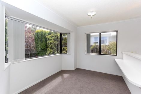 Photo of property in 1a Turakina Street, Merrilands, New Plymouth, 4312