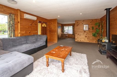 Photo of property in 41 Welsford Street, Woodend, 7610