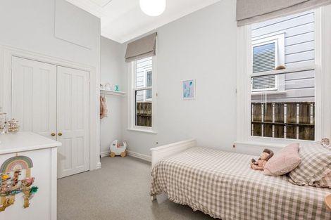 Photo of property in 32 Hiropi Street, Newtown, Wellington, 6021