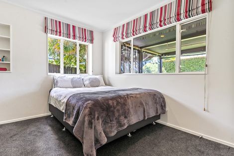 Photo of property in 29 Knights Road, Rothesay Bay, Auckland, 0630