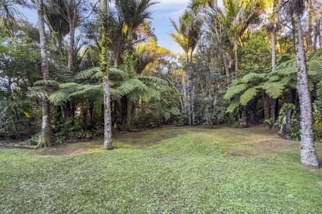 Photo of property in 22 Cochran Road, Oratia, Auckland, 0604