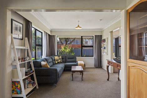 Photo of property in 8 Tamatea Road, Taupo, 3330
