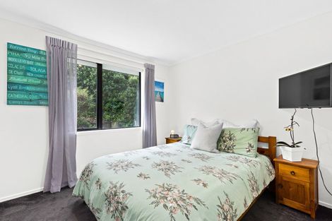 Photo of property in 22 Laly Haddon Place, Matakana, Warkworth, 0985