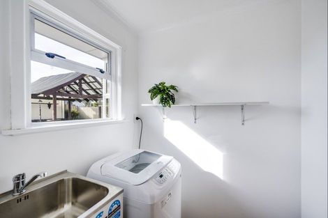 Photo of property in 21 Waterworth Avenue, Onekawa, Napier, 4110