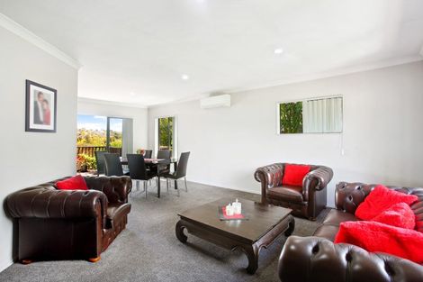Photo of property in 13 Zeus Avenue, Henderson, Auckland, 0612
