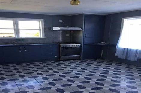 Photo of property in 63 Hepburn Road, Glendene, Auckland, 0602